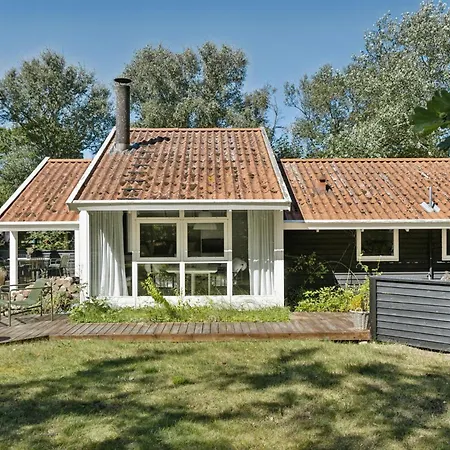 Experience Nature's Embrace And Peace Vakantiehuis